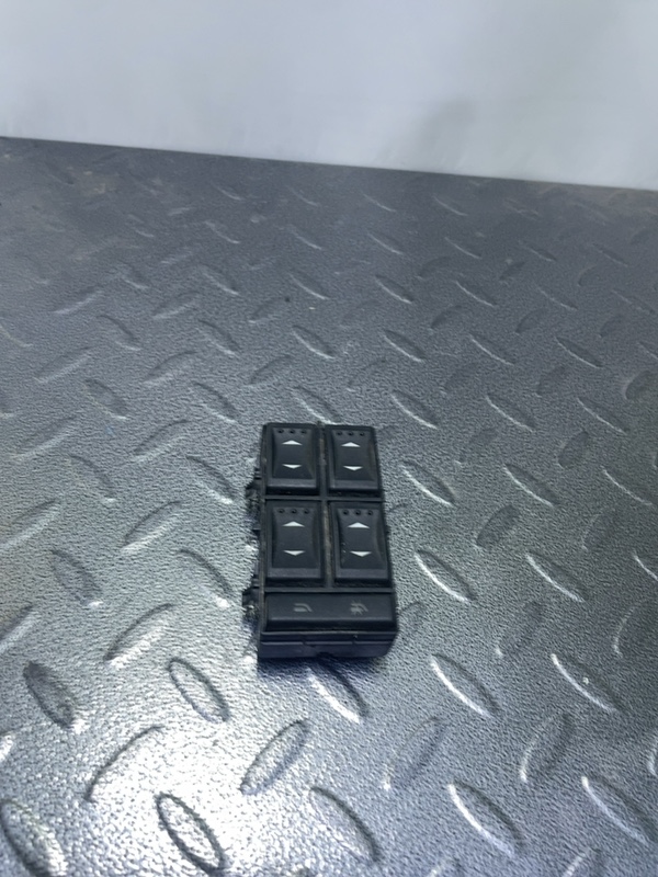 Buton ridicare geam - Ford Mondeo 3 generation [2000 - 2003]