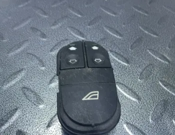 Buton ridicare geam - Parte montare: Stânga față - Ford Mondeo 1 generation [1993 - 1996]