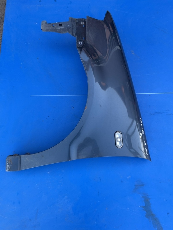 Aripă - Culoare: Gri, Parte montare: Stânga - Volkswagen Polo 3 generation [restyling] [2000 - 2002]