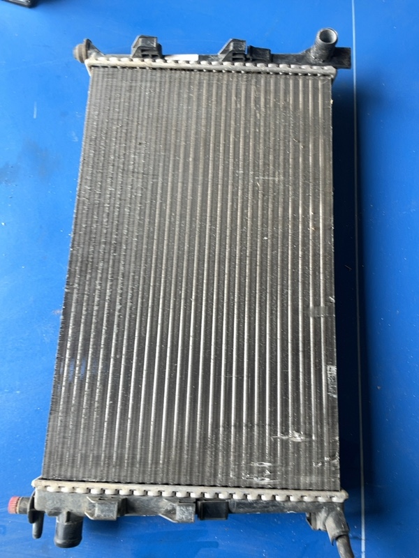 Radiator răcire - Mercedes-Benz A-Class W168 [1997 - 2001] Hatchback A 160 MT (102 hp)