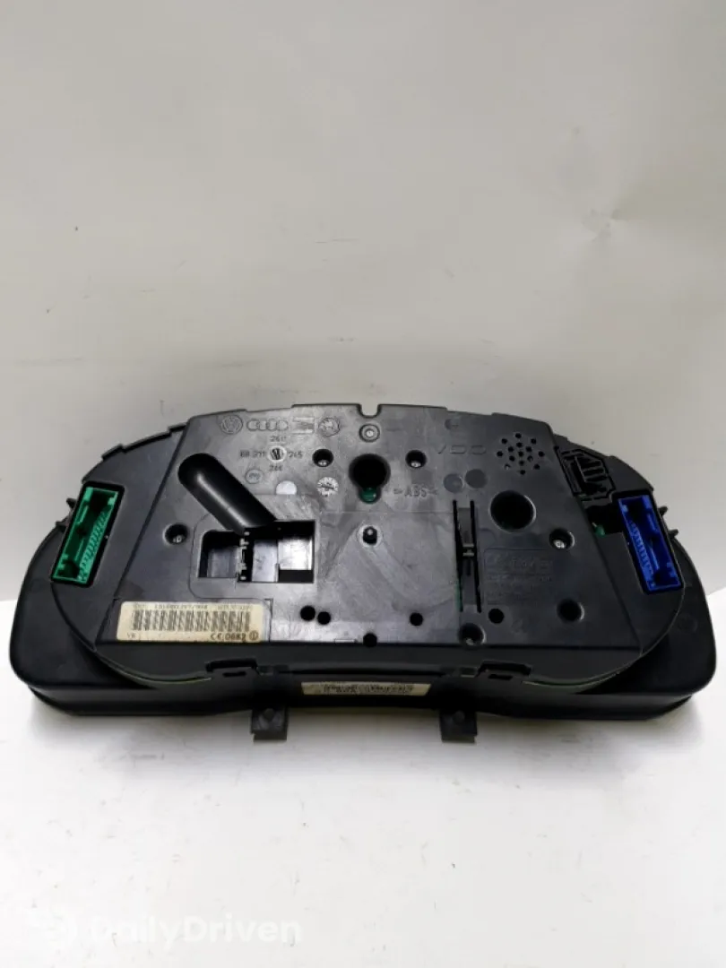 Ceas bord - Volkswagen Passat B5.5 [restyling] [2000 - 2005]