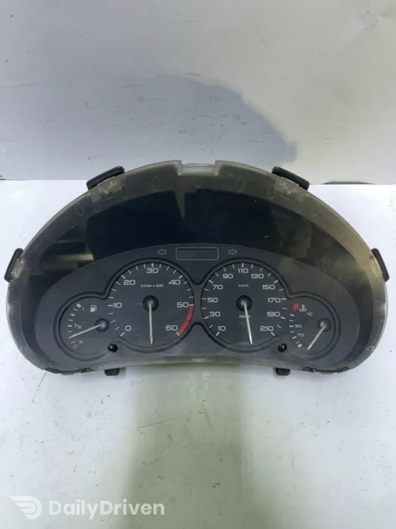 Ceas bord - Peugeot 206 1 generation [1998 - 2003] Hatchback 5-doors 1.4 HDi MT (70 hp)