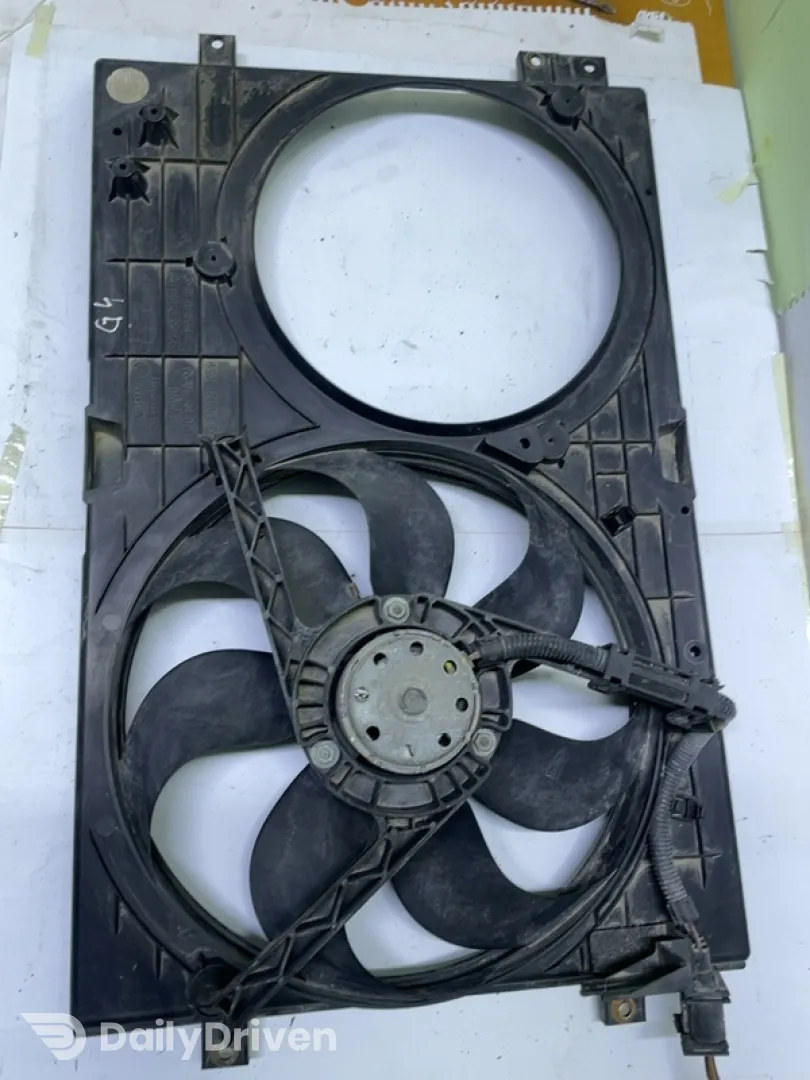 Ventilator răcire - Volkswagen Golf 4 generation [1997 - 2006] Hatchback 5-doors