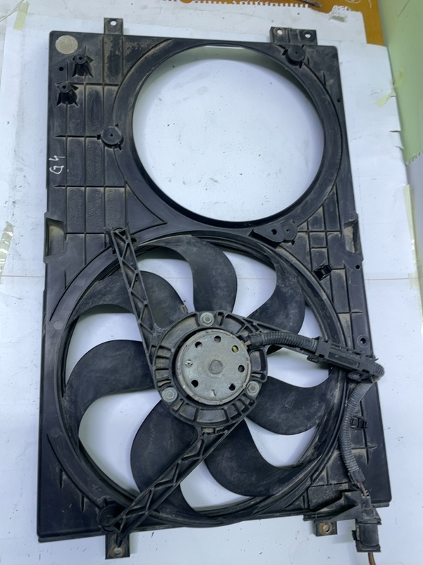 Ventilator răcire - Volkswagen Golf 4 generation [1997 - 2006] Hatchback 5-doors