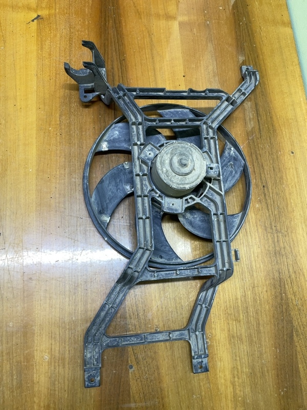 Ventilator răcire - Dacia Logan 1 generation [2004 - 2008] Sedan 1.5 D MT (70 hp)