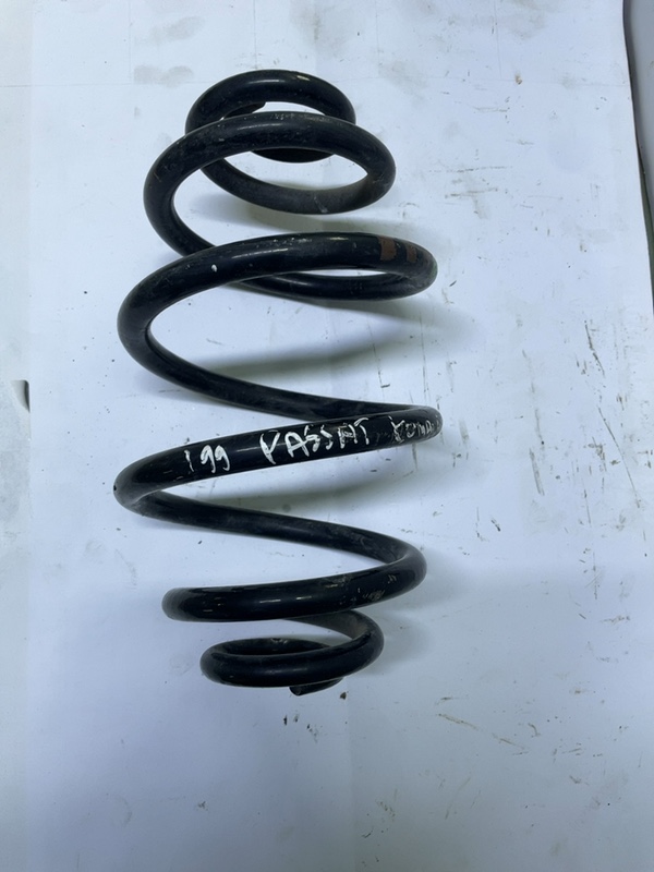 Arc elicoidal - Parte montare: Spate - Volkswagen Passat B5 [1996 - 2000] wagon 1.9 TDI MT (115 hp)