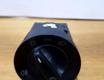 Bloc lumini - Volkswagen Golf 4 generation [1997 - 2006] Hatchback 5-doors 1.4 MT (75 hp)
