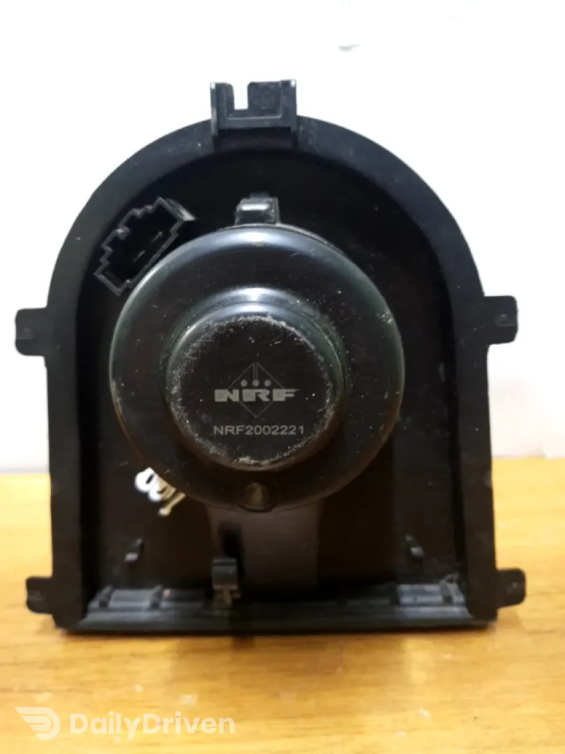 Ventilator habitaclu - Volkswagen Golf 4 generation [1997 - 2006] Hatchback 5-doors 1.4 MT (75 hp)