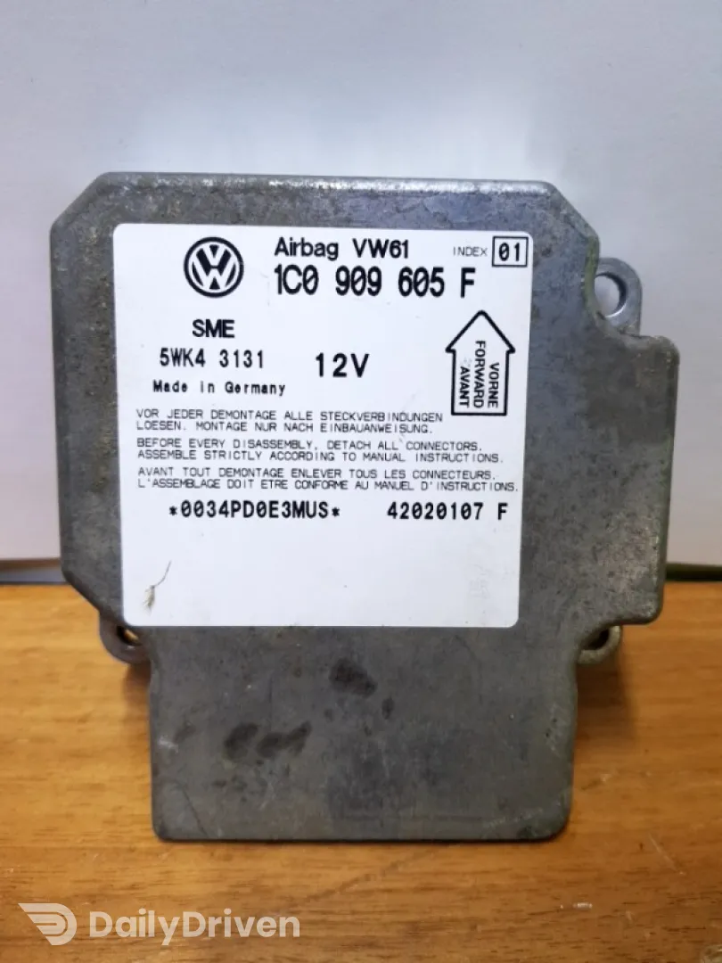 Modul airbag - Volkswagen Golf 4 generation [1997 - 2006] Hatchback 5-doors 1.4 MT (75 hp)