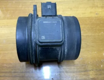 Debitmetru aer - Volvo V50 1 generation [2003 - 2011] wagon 2.0 D MT (136 hp)