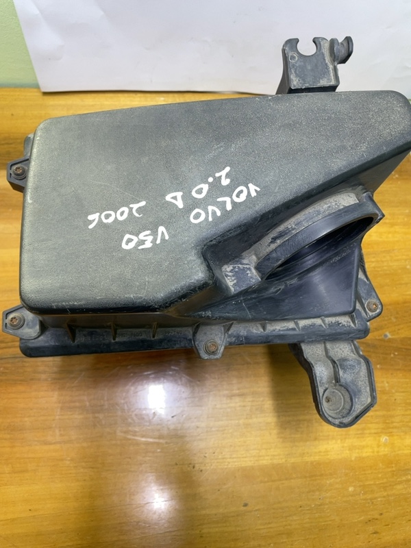Carcasă filtru aer - Volvo V50 1 generation [2003 - 2011] wagon 2.0 D MT (136 hp)