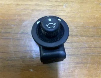 Buton reglaj oglinzi - Ford Fiesta 6 generation [2008 - 2013] Hatchback 5-doors 1.6TDCi MT (75 hp)