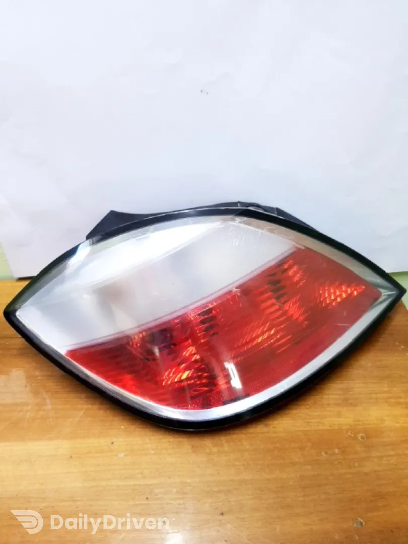 Lampă spate - Parte montare: Stânga spate, Varianta: Hatchback - Opel Astra H [2004 - 2007] Hatchback 1.7 CDTI MT (100 hp)