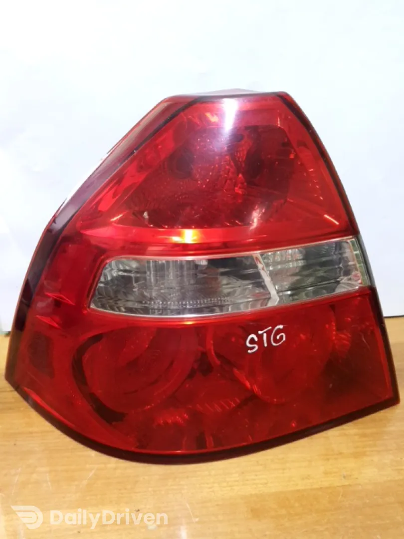 Lampă spate - Parte montare: Stânga, Varianta: Sedan - Chevrolet Aveo T200 [2003 - 2008] Sedan 1.2 MT (72 hp)