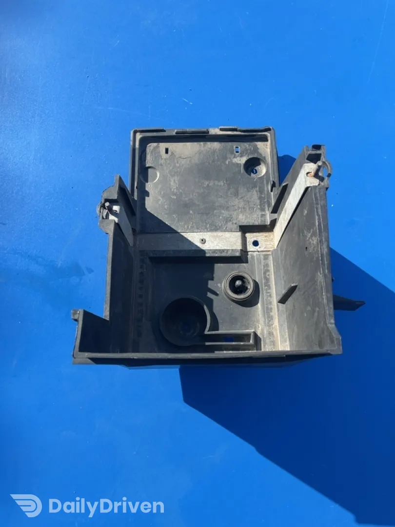 Suport baterie - Volvo V50 1 generation [2003 - 2011] wagon 2.0 D MT (136 hp)