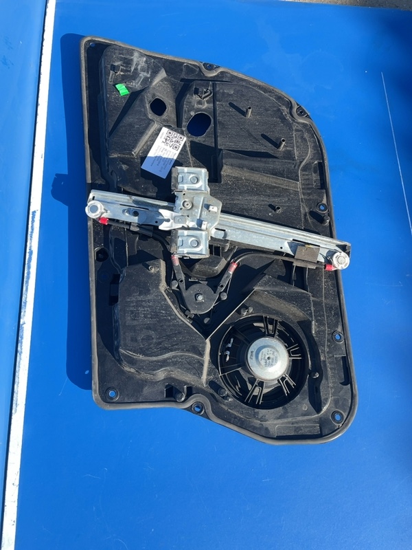 Macara geam  - Electric, Parte montare: Stânga față - Ford Fiesta 6 generation [2008 - 2013] Hatchback 5-doors 1.6TDCi MT (75 hp)