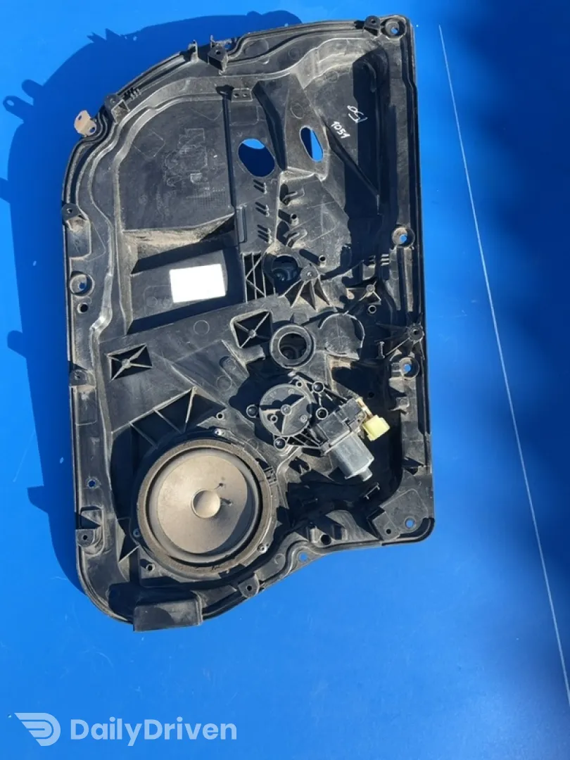 Macara geam  - Electric, Parte montare: Stânga față - Ford Fiesta 6 generation [2008 - 2013] Hatchback 5-doors 1.6TDCi MT (75 hp)