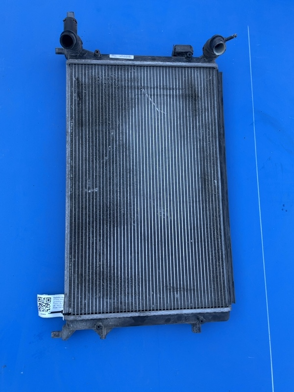 Radiator răcire - Volkswagen Golf 5 generation [2003 - 2009] Hatchback 5-doors 1.6 FSI MT (115 hp)