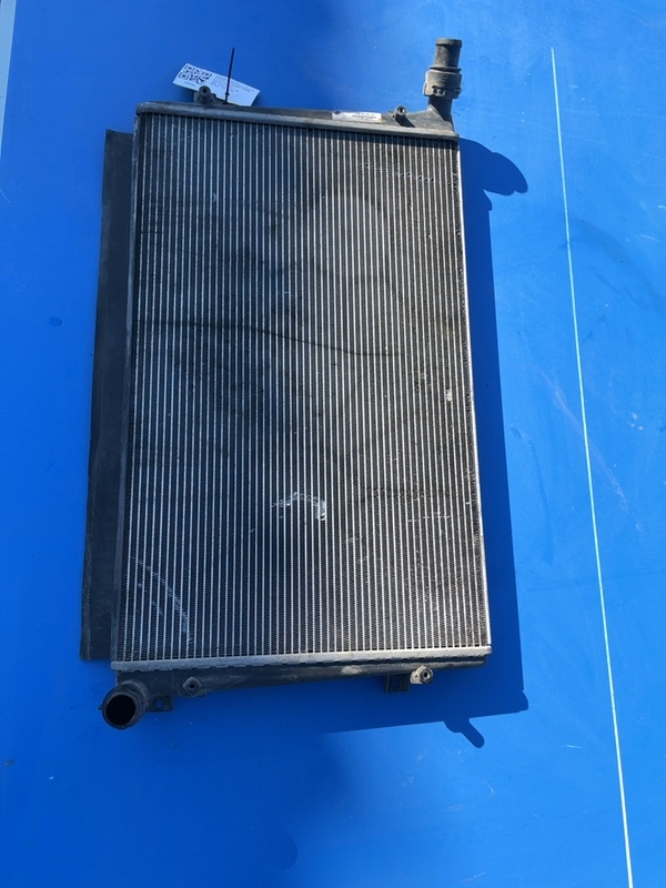 Radiator răcire - Volkswagen Golf 5 generation [2003 - 2009] Hatchback 5-doors 2.0 TDI MT (140 hp)