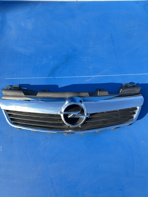 Grilă radiator - Opel Zafira B [2005 - 2010] Minivan 5-doors 1.9 CDTI MT (150 hp)