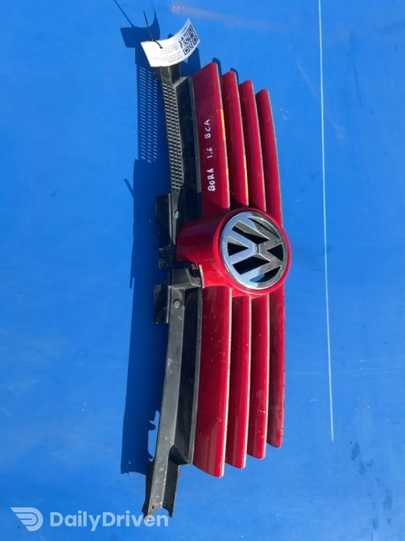 Grilă radiator - Culoare: Roșu - Volkswagen Bora 1 generation [1998 - 2005] Sedan