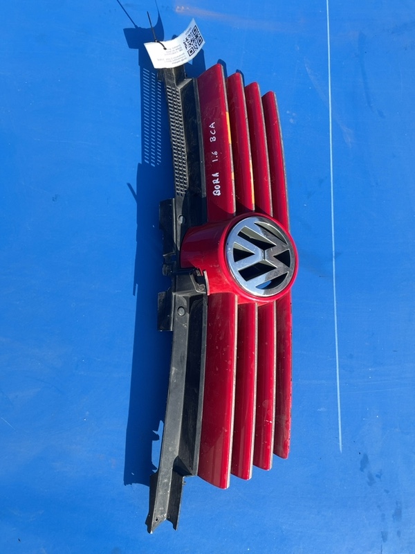Grilă radiator - Culoare: Roșu - Volkswagen Bora 1 generation [1998 - 2005] Sedan