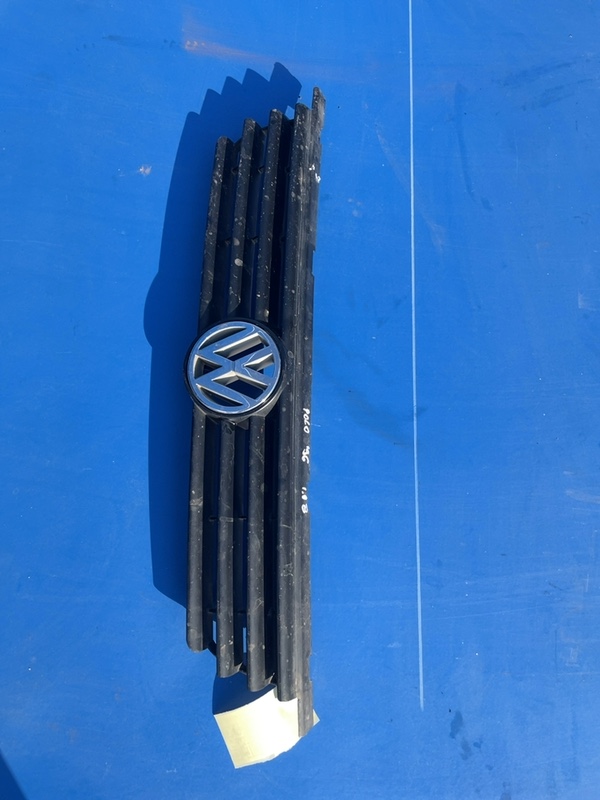 Grilă radiator - Culoare: Negru - Volkswagen Polo 3 generation [1994 - 2001]