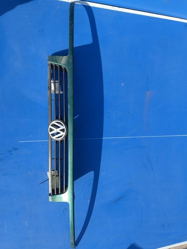 Grilă radiator - Culoare: Verde  - Volkswagen Polo 3 generation [1994 - 2001]