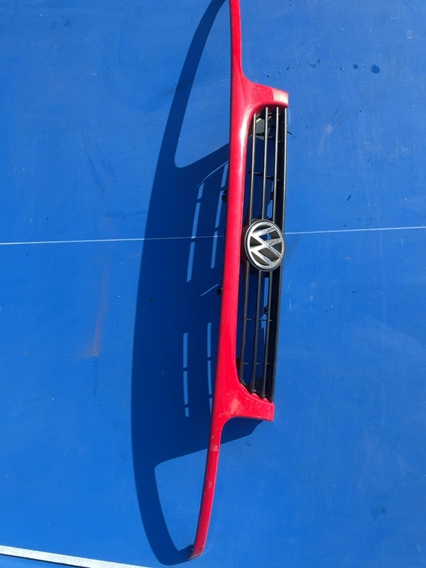 Grilă radiator - Culoare: Roșu - Volkswagen Polo 3 generation [1994 - 2001] Hatchback 3-doors