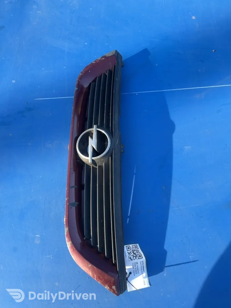 Grilă radiator - Culoare: Vișiniu - Opel Vectra B [1995 - 1999]