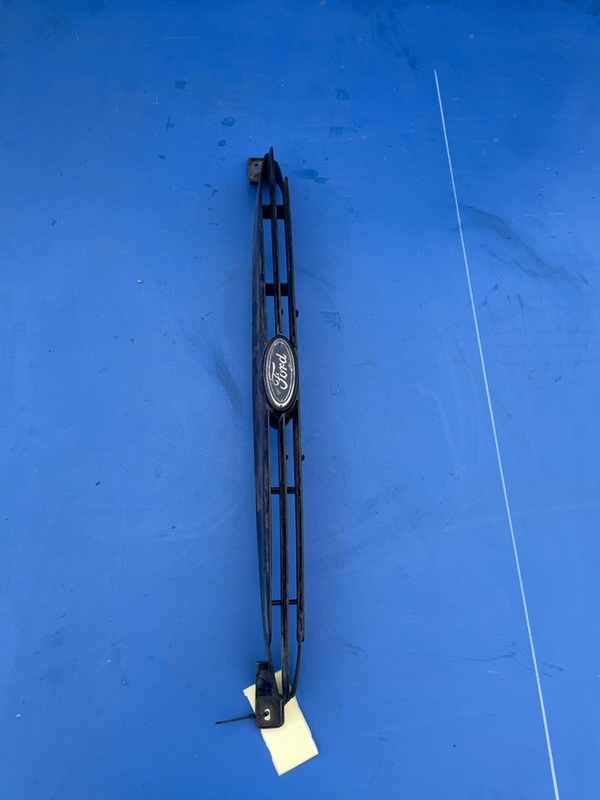 Grilă radiator - Ford Escort 6 generation [1995 - 2000]