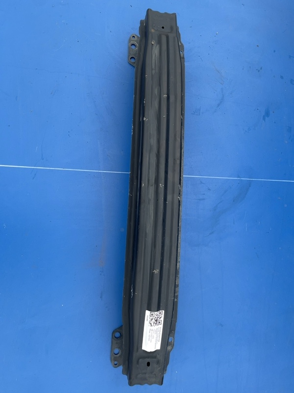 Armătură bară față - Skoda Fabia 1 generation [restyling] [2004 - 2007] wagon 5 doors 1.2 MT (64 hp)