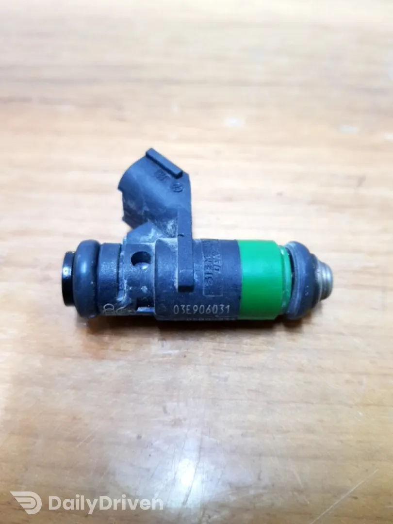 Injector - Skoda Fabia 1 generation [restyling] [2004 - 2007] wagon 5 doors 1.2 MT (64 hp)