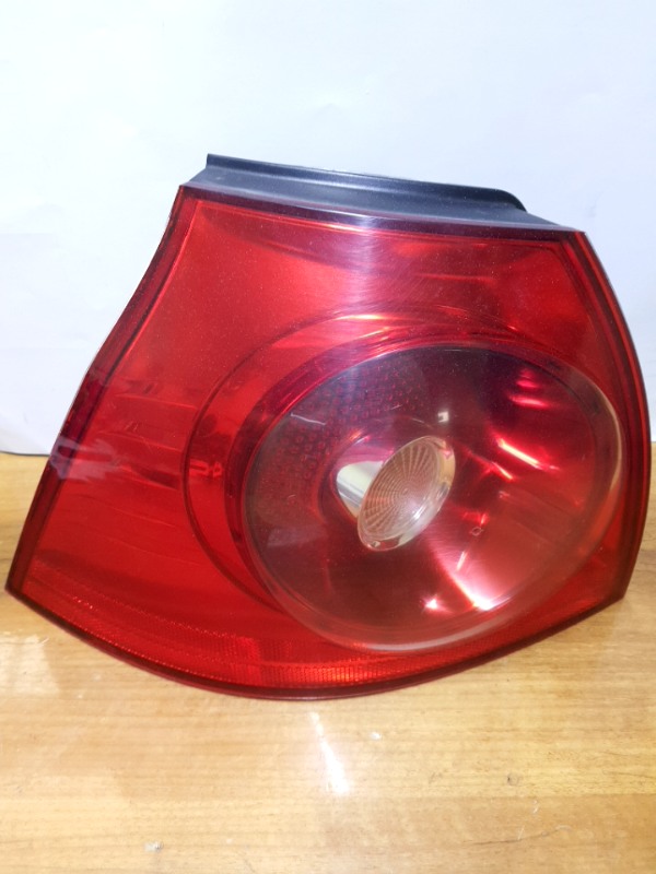 Lampă spate - Parte montare: Stânga spate - Volkswagen Golf 5 generation [2003 - 2009] Hatchback 5-doors 2.0 TDI MT (140 hp)