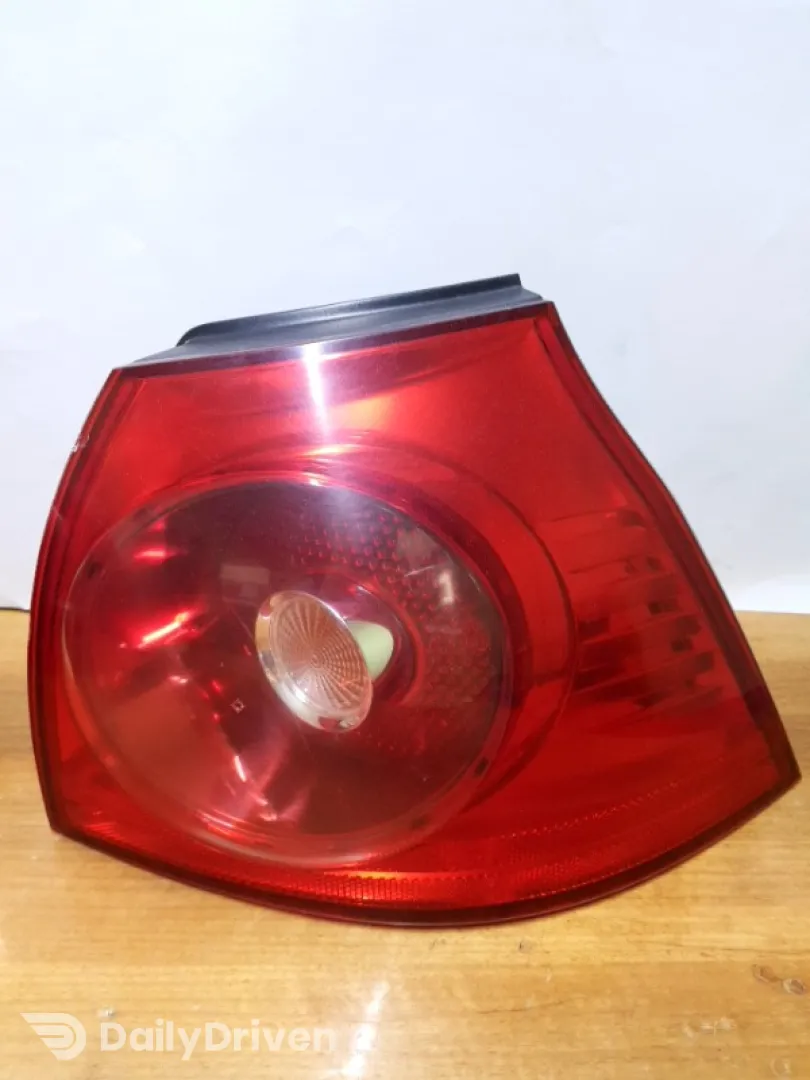 Lampă spate - Parte montare: Dreapta spate, Varianta: Hatchback - Volkswagen Golf 5 generation [2003 - 2009] Hatchback 5-doors 2.0 TDI MT (140 hp)