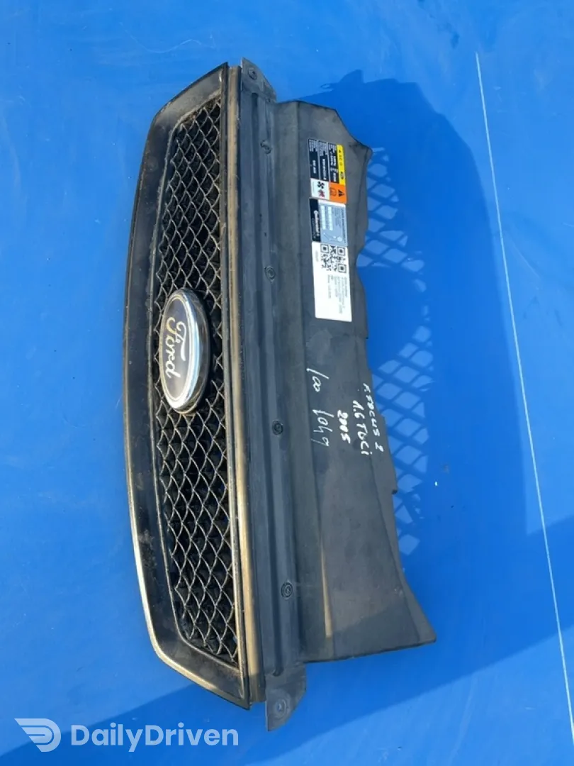 Grilă radiator - Ford Focus 2 generation [2004 - 2008] wagon 5-doors 1.6 TDCi MT (109 hp)