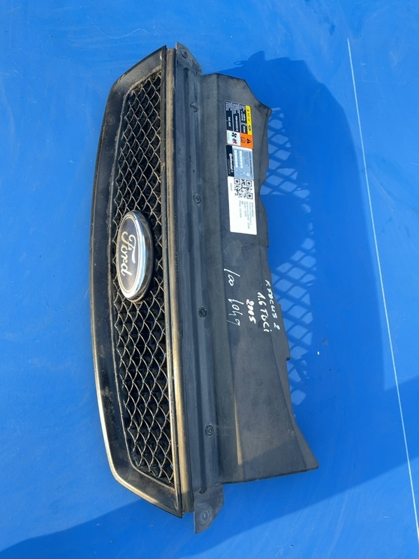 Grilă radiator - Ford Focus 2 generation [2004 - 2008] wagon 5-doors 1.6 TDCi MT (109 hp)