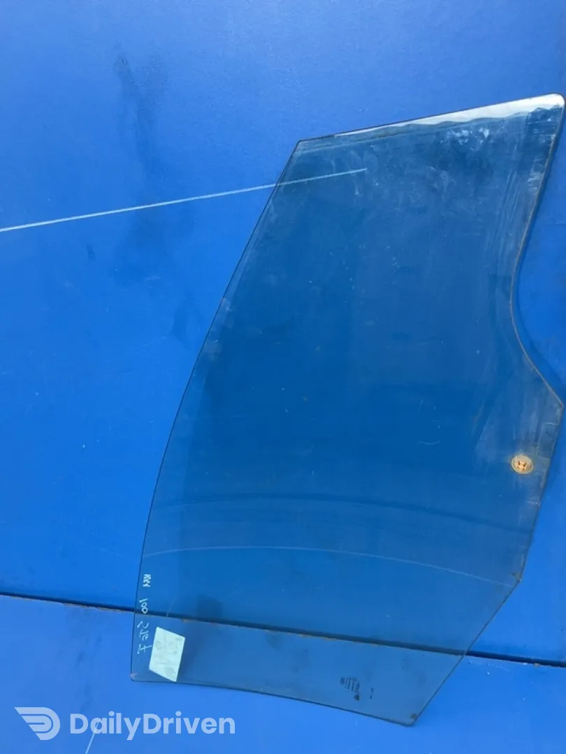 Geam lateral  - Parte montare: Stânga față, Varianta: Hatchback - Ford Fiesta 6 generation [2008 - 2013] Hatchback 5-doors 1.6TDCi MT (75 hp)