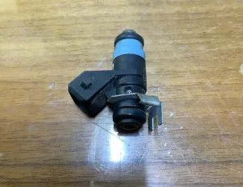 Injector - Dacia Duster 1 generation [2010 - 2013] SUV 5-doors 1.6 MT (105 hp)