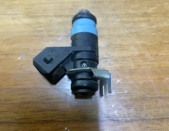 Injector - Dacia Duster 1 generation [2010 - 2013] SUV 5-doors 1.6 MT (105 hp)
