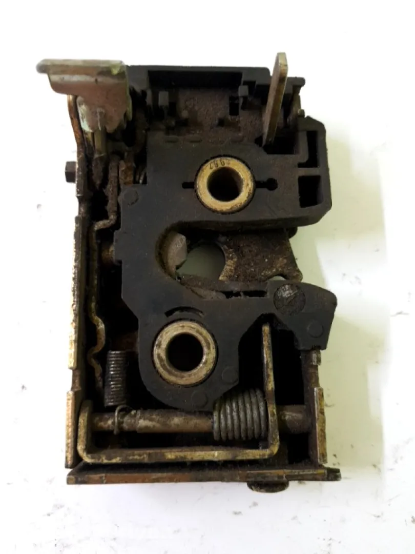 Broască ușă - Parte montare: Dreapta spate - Volkswagen Passat B3 [1988 - 1993]