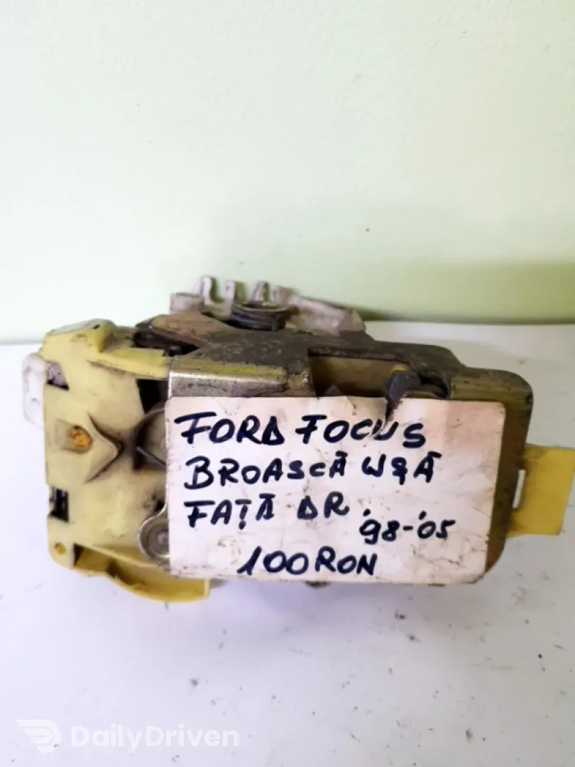 Broască ușă - Parte montare: Dreapta față - Ford Focus 1 generation [1998 - 2004]
