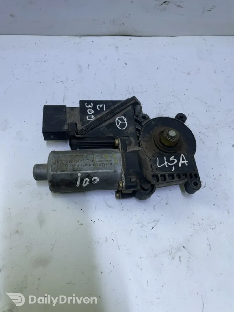 Motoraș macara geam - Parte montare: Stânga spate - Mercedes-Benz E-Class W210 [1995 - 1999]