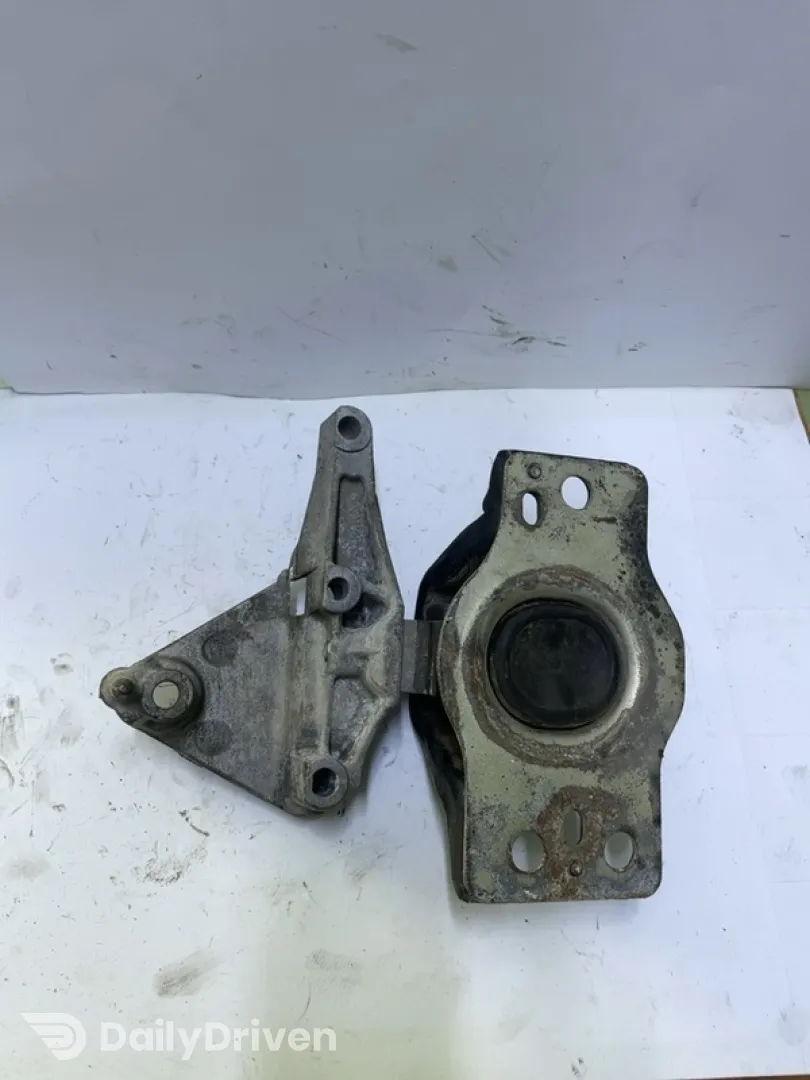 Suport motor - Dacia Logan 1 generation [2004 - 2008] Sedan 1.5 D MT (70 hp)