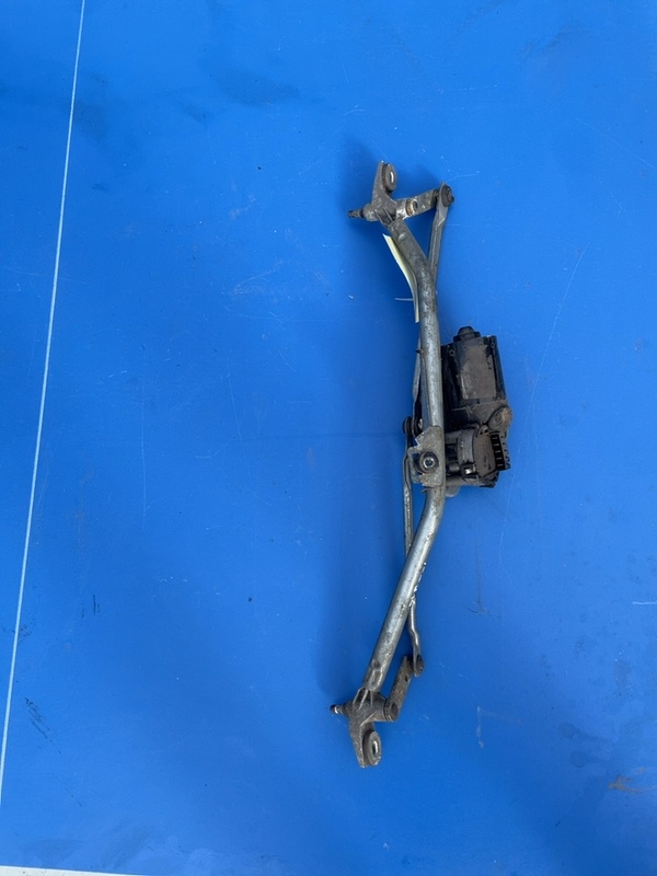 Ansamblu stergător parbriz - Parte montare: Față - Volkswagen Passat B5 [1996 - 2000]
