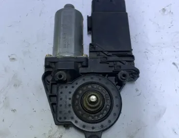 Motoraș macara geam - Parte montare: Stânga față - Volkswagen Passat B5 [1996 - 2000]