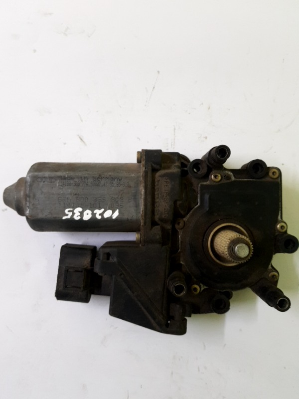 Motoraș macara geam - Parte montare: Dreapta față - Audi A4 B5 [1994 - 1999]