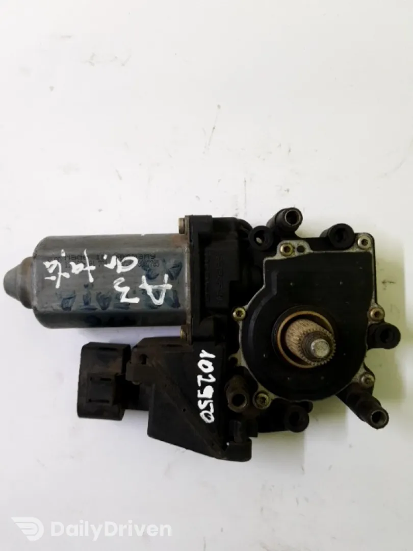 Motoraș macara geam - Parte montare: Dreapta față - Audi A3 8L [1996 - 2000]