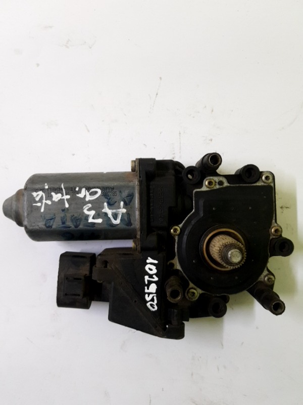 Motoraș macara geam - Parte montare: Dreapta față - Audi A3 8L [1996 - 2000]