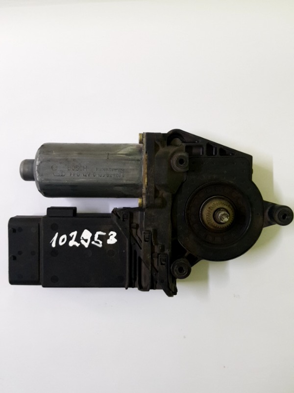 Motoraș macara geam - Parte montare: Stânga față - Volkswagen Passat B5 [1996 - 2000]